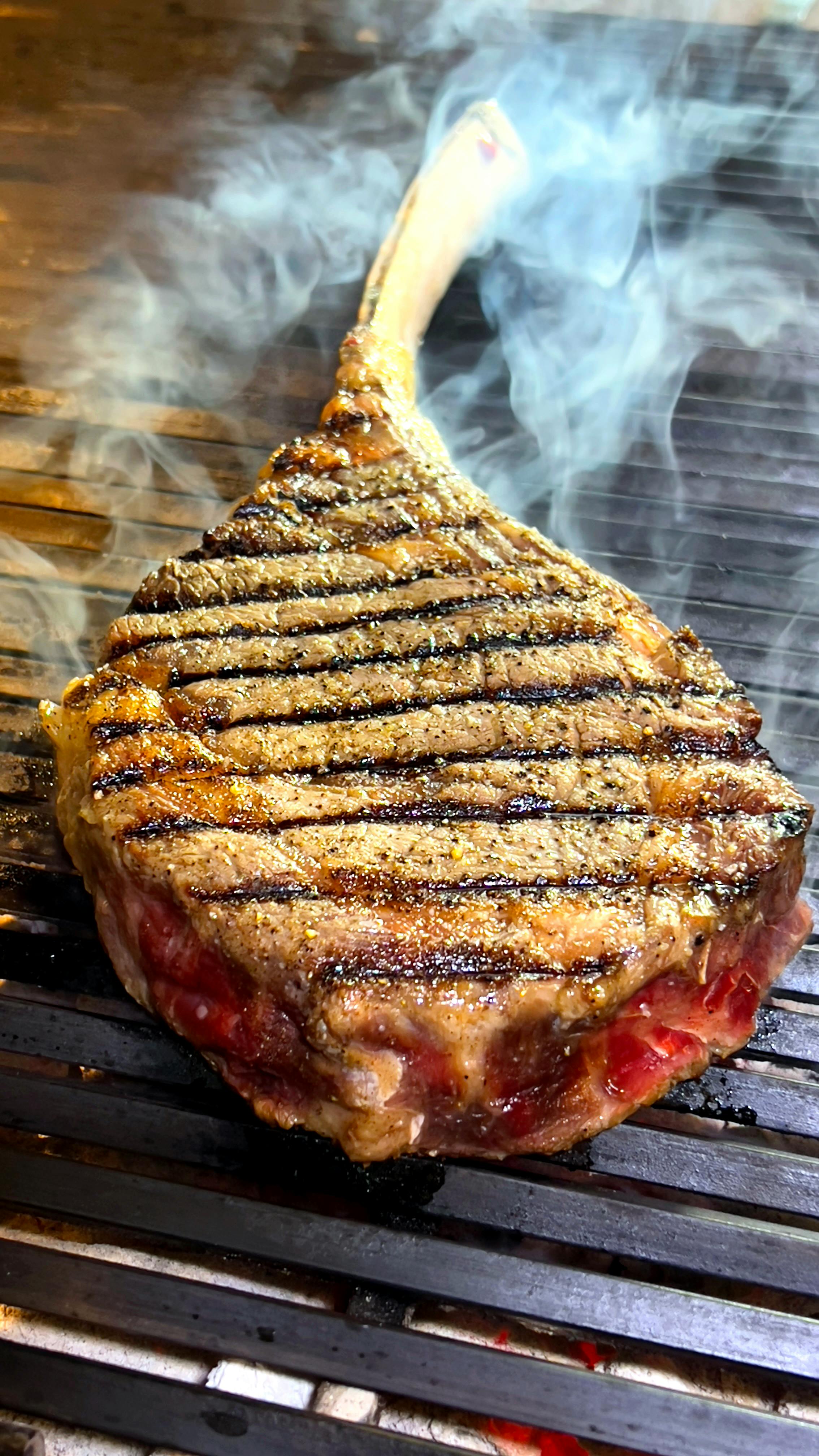 Chuletón con costra perfecta gracias a la reacción de Maillard